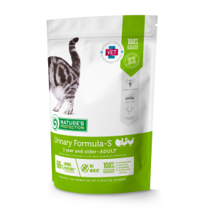 dry dietetic food for adult cats with poultry