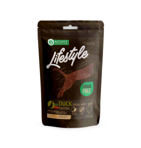 snack for cats with duck and goji berries